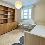 New!! 2 Bedroom Center Alvares Botelho Daire